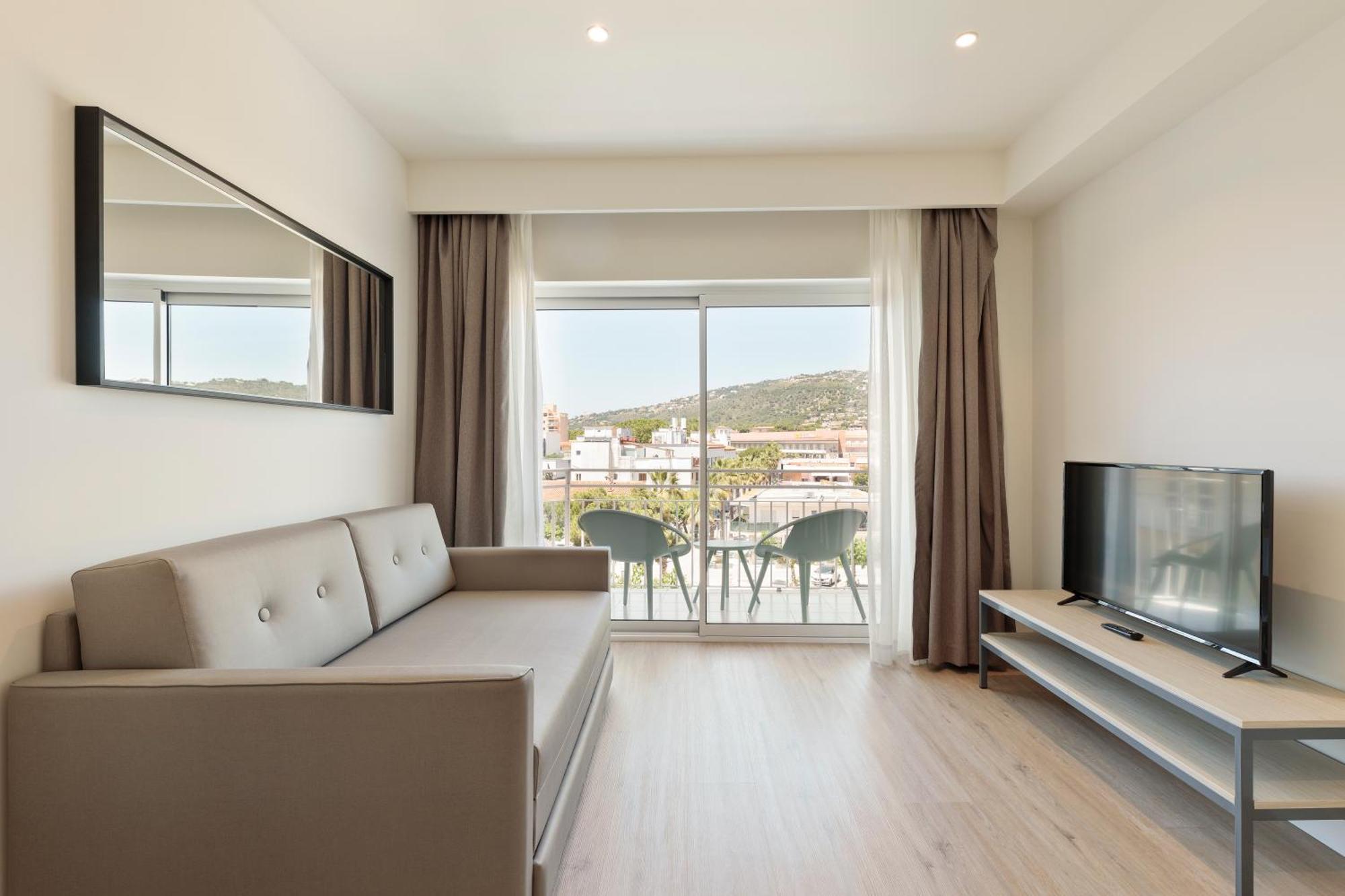 Aparthotel Xic Platja d'Aro Exterior photo